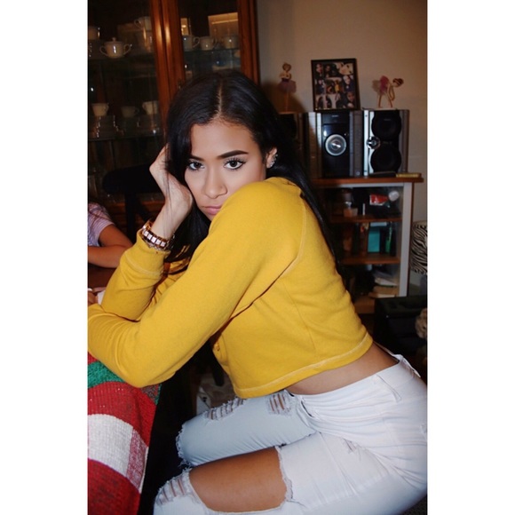 Meet your Posher, Lexi - Picture 3 of 4